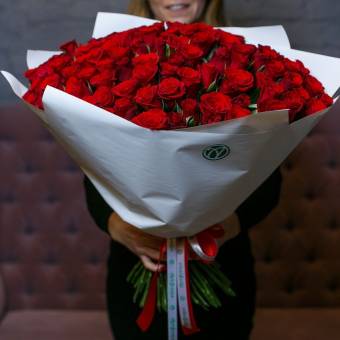 101 красная кенийская роза 50 см