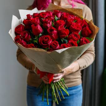 Букет из 35 красных роз 50 см (Кения)