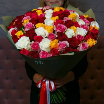 Букет из 101 розы микс 50 см (Кения)
