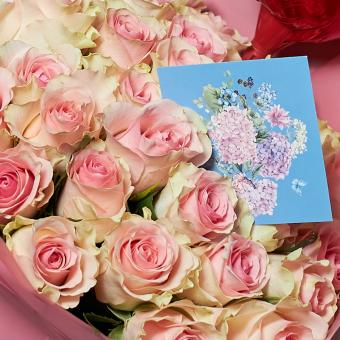 Набор размер L с букетом из 35 розовых роз Кения (35 см) в корейской упаковке